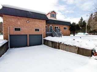 1063 Oxford Ct, Nekoosa, WI 54457