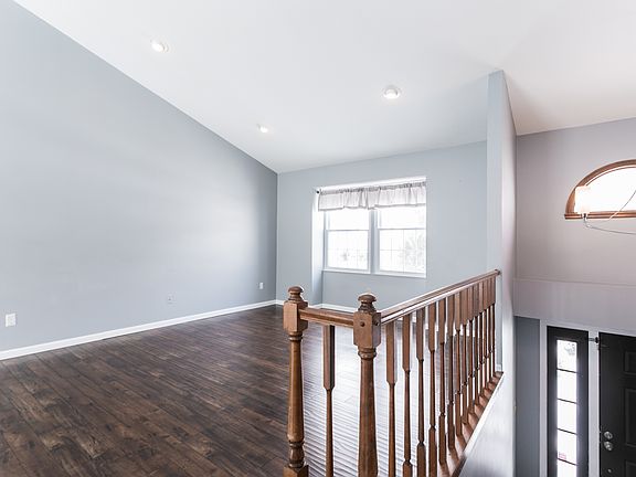 4th image of 2223 Providence Blvd