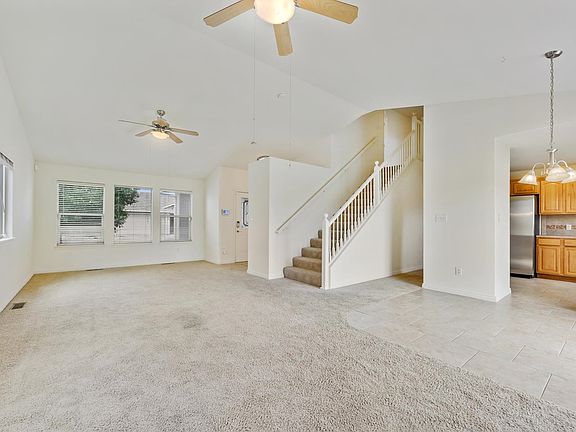 5th image of 248 Papago St