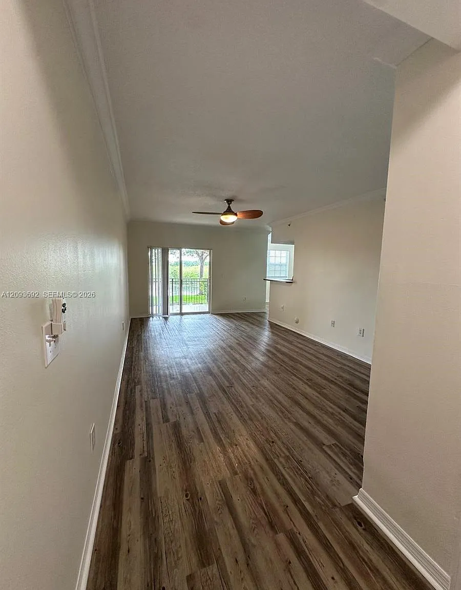 Marquesa Condo — Photo 3