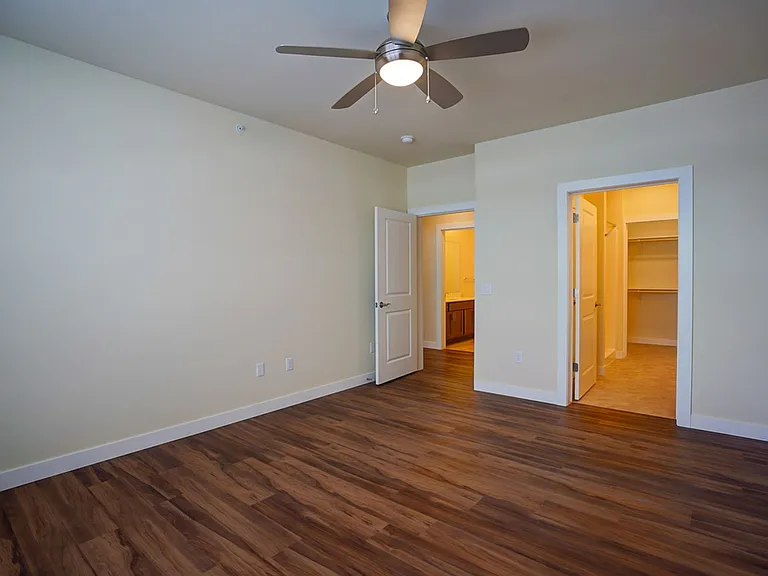 1270 Stonewood Xing — Photo 26