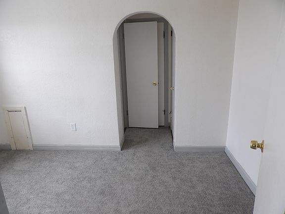 3rd image of 1114 E 5th St