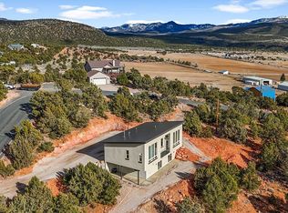 442 E Pine View Dr, Central, UT 84722