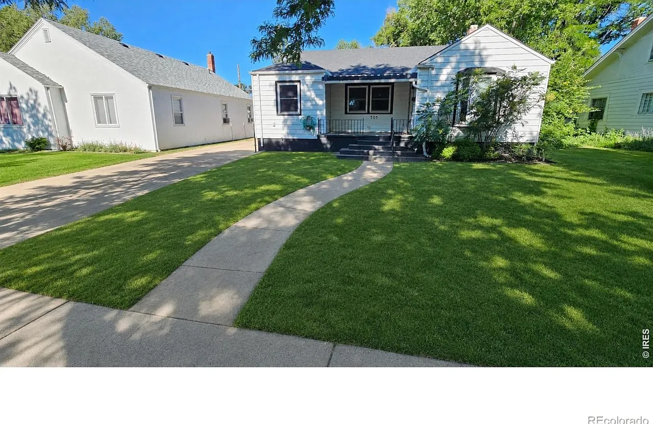 Just remodeled 4 bed 2 bath — Photo 2