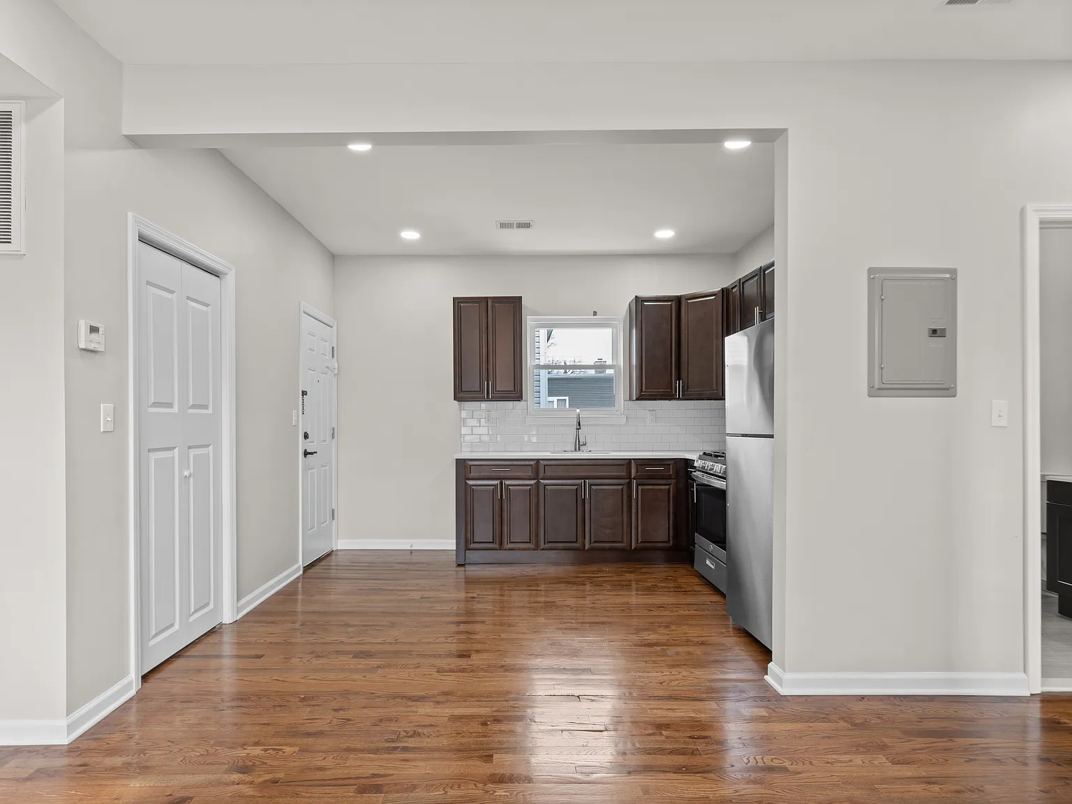 178 Union Ave — Photo 4