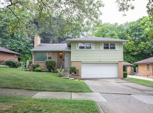 1437 Kenan Ave NW, Grand Rapids, MI 49504