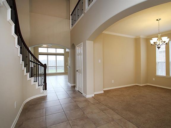 5th image of 24550 Springwood Glen Ln