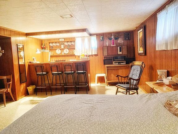 5th image of 108 Cedarview Ave