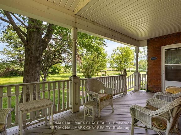 3rd image of 1407 Flos Cres W #8