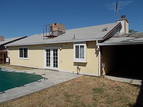 2nd image of 610 Ravenswood Dr