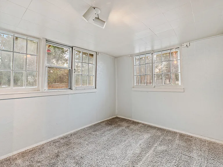 1532 N Chestnut St #A — Photo 17