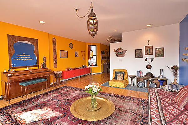 Sold by Ross Realty International | media 8