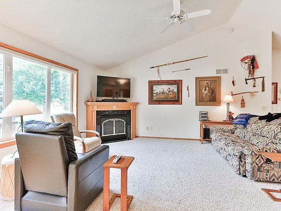 4th image of 38137 Fieldstone Dr