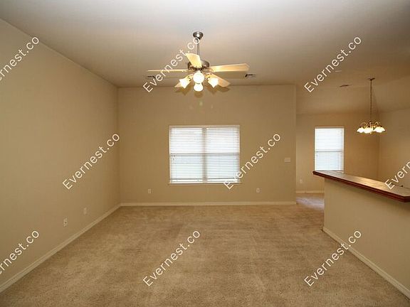 3rd image of 3211 E Hudson St