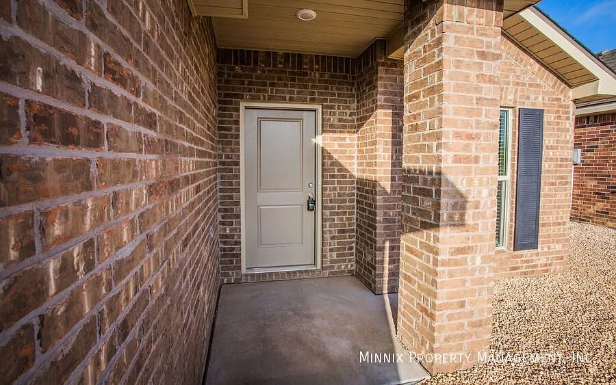 3 Bedroom/ 2 baht For Rent Lubbock | Pet Friendly | 2105 N. Ave L — Photo 4