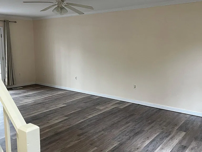 2609 Tavern Way — Photo 3