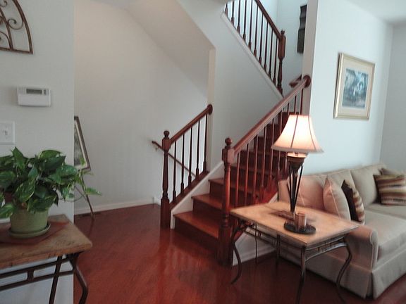 5th image of 340 W Wood St #34