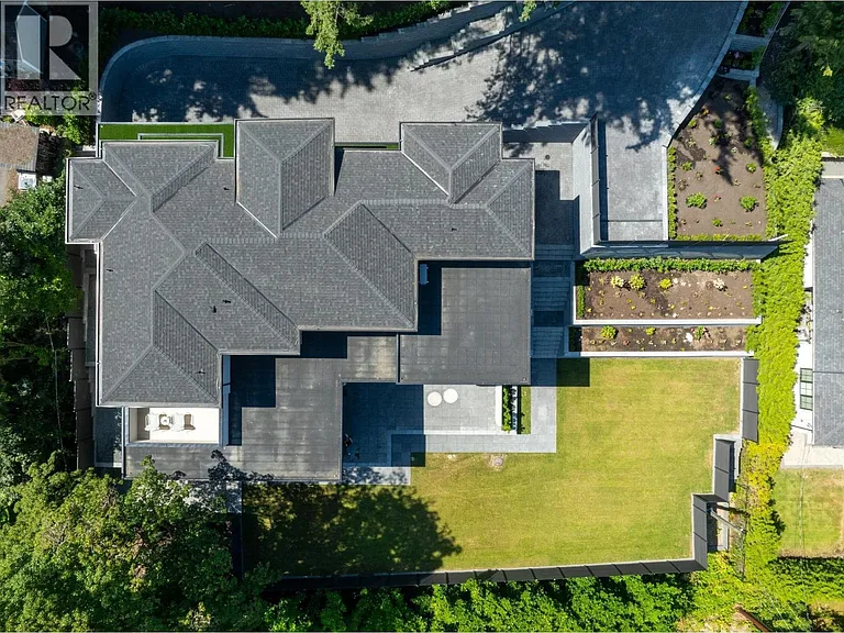 620 Kenwood Rd — Photo 23