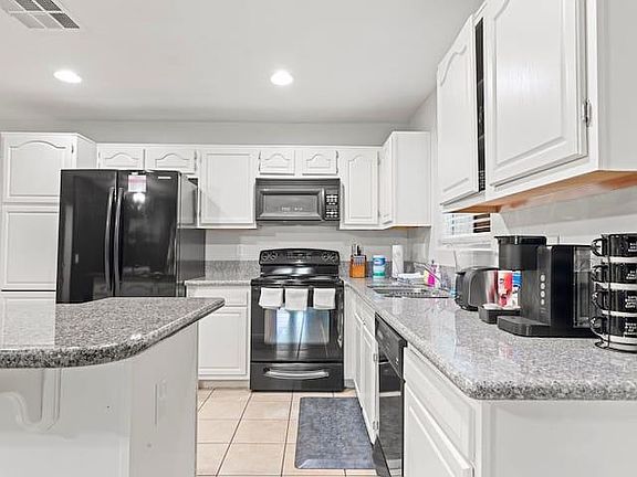 2nd image of 2616 E Southgate Ave APT 1