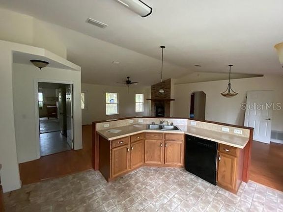 4th image of 4725 SE 142nd Pl