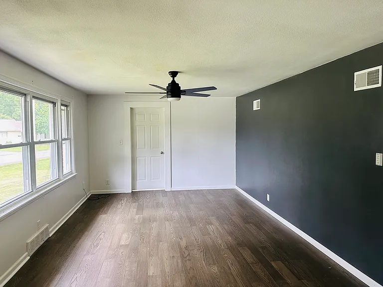 3124 Cherry St — Photo 6