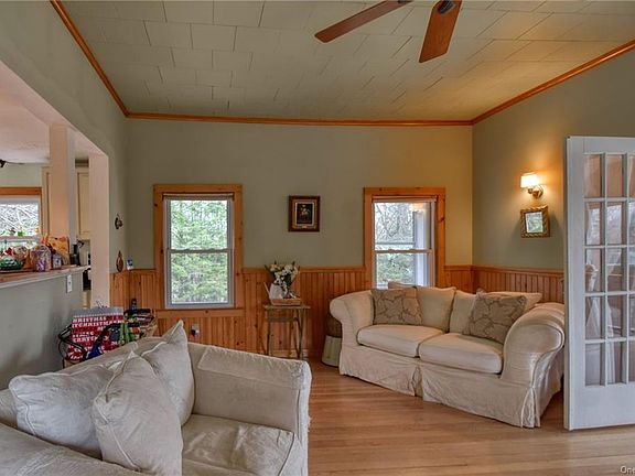 2nd image of 42 Meadowlark Trl