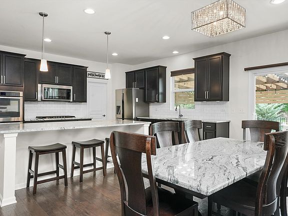 4th image of 8292 Mulberry Dr