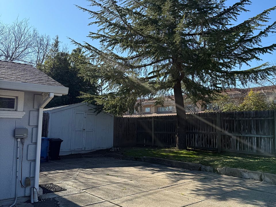 Front side of house.