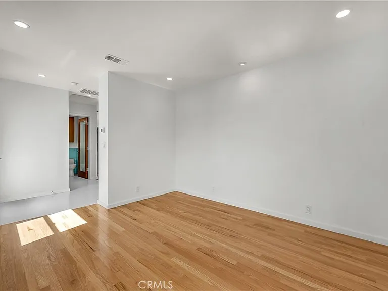 8447 Kittyhawk Ave — Photo 6