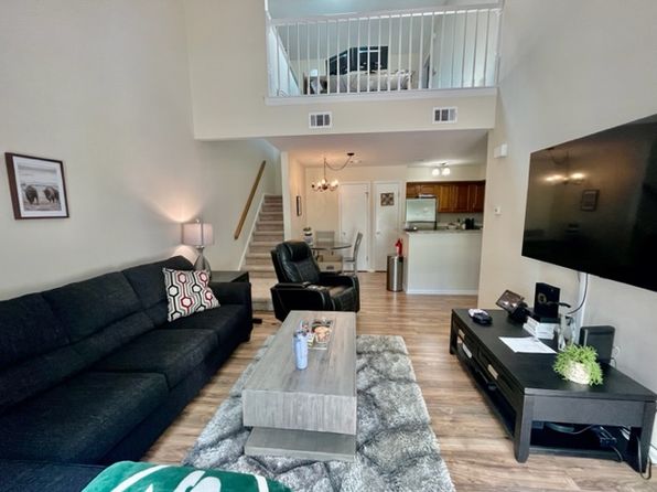 30 Sage Ct #30