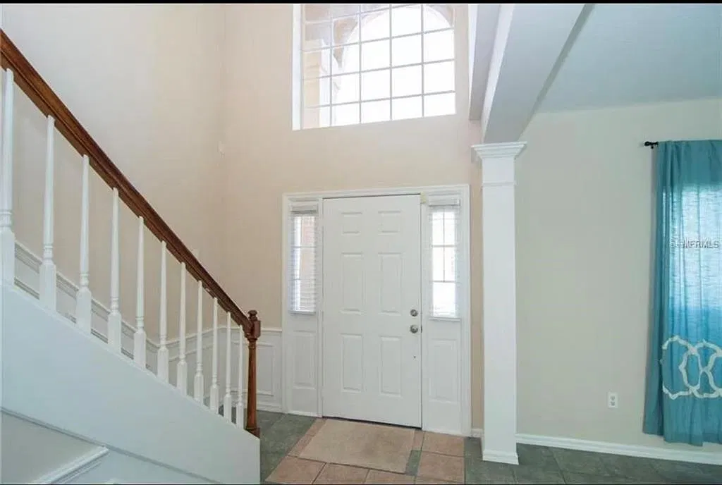 4 bed, 3.5 bath, 2140 sqft, $2,800 — Photo 4