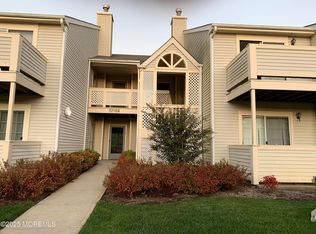 62 Briarwood Ct, Howell, NJ 07731