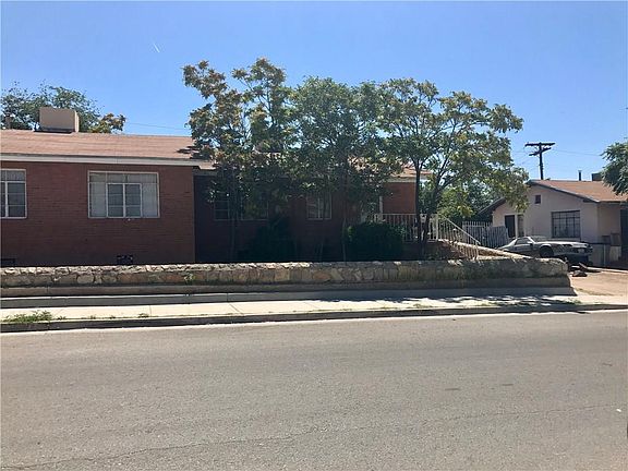 3rd image of 1008 Huckleberry St #0