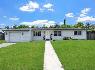 9075 SW 48th St, Miami, FL 33165