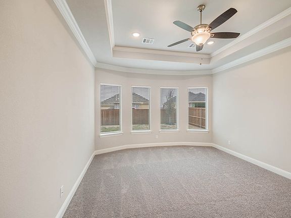 5th image of 8216 Pecan Oak Dr