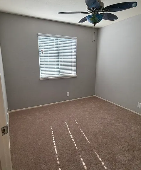690 Blackford Ct — Photo 7