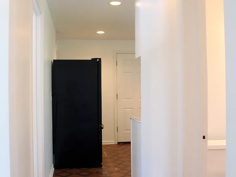 2025 W 35th St #2F — Photo 64