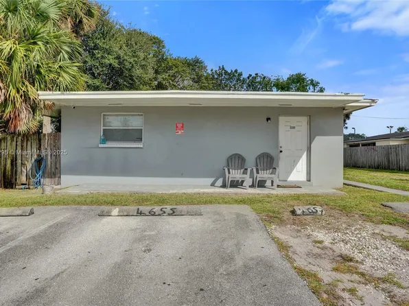 4655 Myla Ln, West Palm Beach, FL 33417