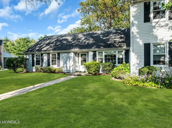 57 Fairfield Lane #E, Monroe, NJ 08831