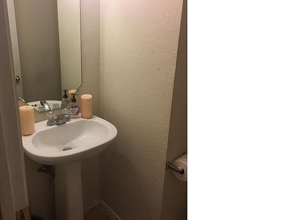5th image of 4703 Causeway Ct