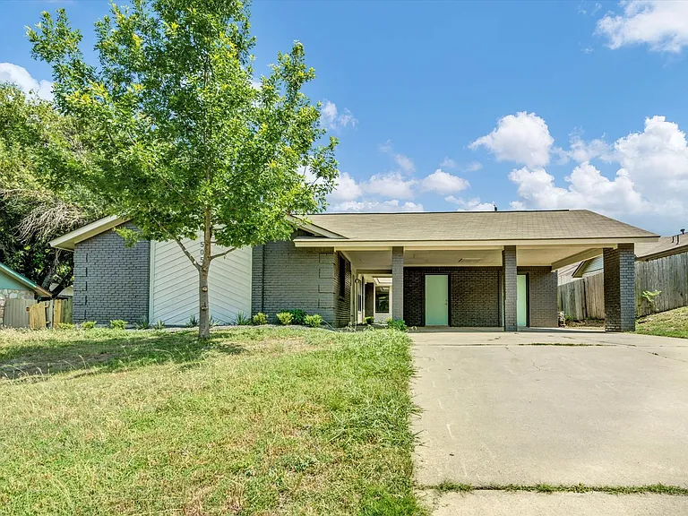 505 Old West Dr #B — Photo 1