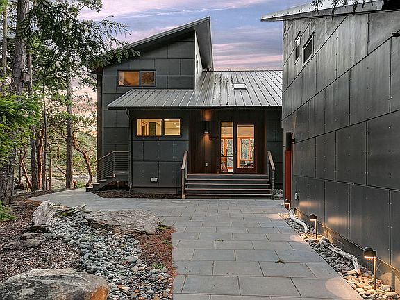 4th image of 597 Cape Dr