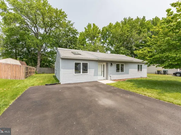 167 Piano Dr, Newark, DE 19713