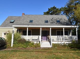 261 Lions Mouth Rd, Amesbury, MA 01913