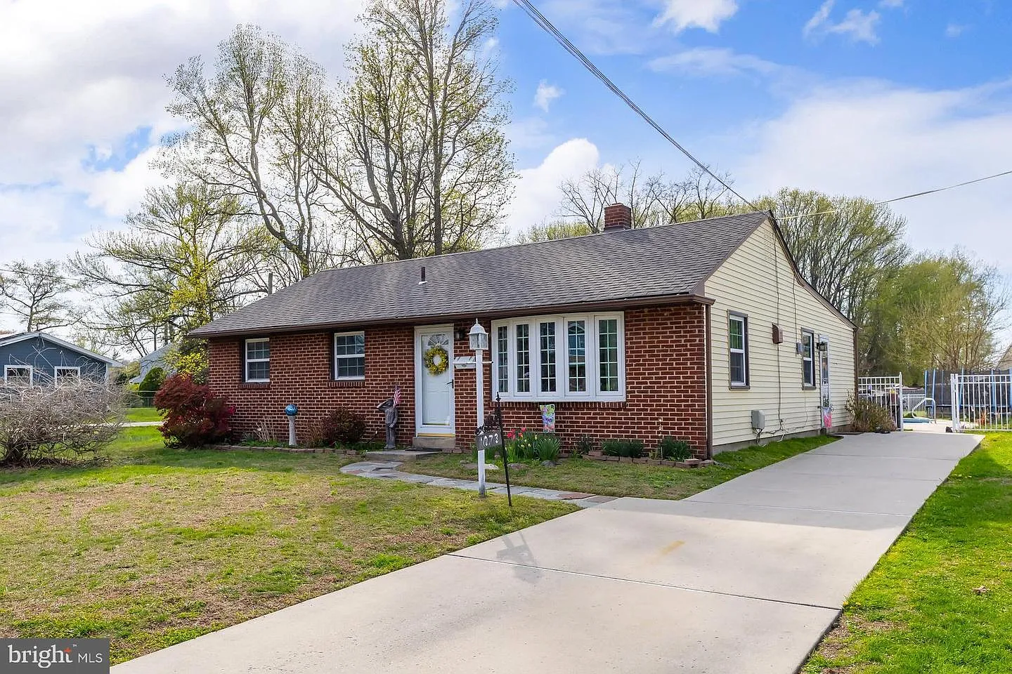 1073 Harker Ave photo 1