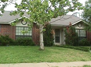 3812 O'B Crowe Dr, Dallas, TX 75227