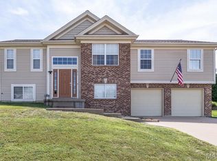 1812 Jessica Hills Ct, Washington, MO 63090