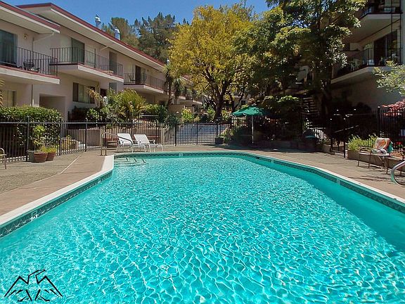 Beautiful Pool For Summers In Marin