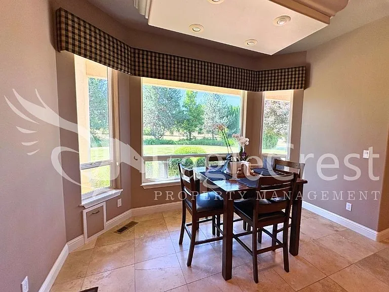 44 Vinehill Dr — Photo 45
