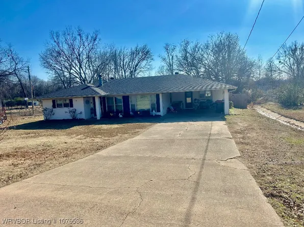 829 Maple Shade Rd, Alma, AR 72921